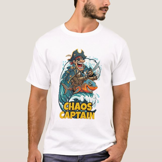 Chaos Captain Pirate Riding Shark Funny T Shirt (Framsida)