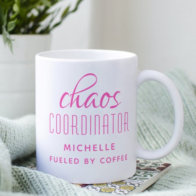 Chaos Coordinator Rosa Typography Personlig Kaffemugg (Skapare uppladdad)