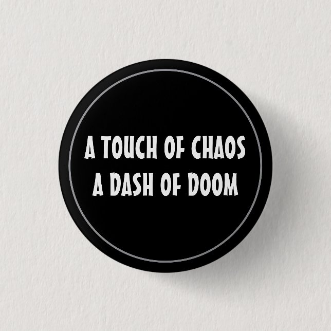 Chaos & Doom Knapp (Framsida)