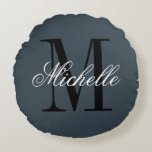 Charcoal grey cushion with custom monogram rund kudde<br><div class="desc">Charcoal grey cushion with custom monogram. Personalized throw pillow for bed or sofa. Personalizable cushion monogrammed with name and initial letter. In stylish grey or custom background color. Elegant script typography text design. Classy chic home decor.</div>
