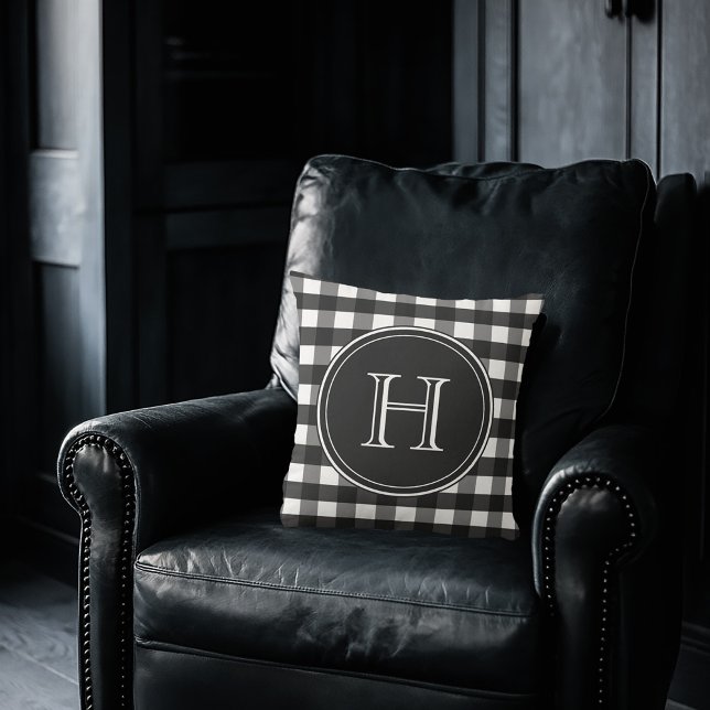 Charcol Black and White Gingham Kudde (Skapare uppladdad)