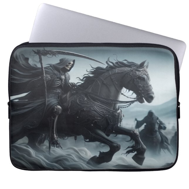 Charging Death Laptop Sleeve (Framsidan)
