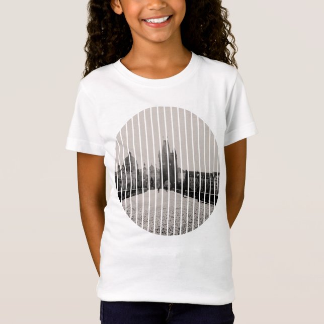 Charles bridge i Prag T Shirt (Framsida)