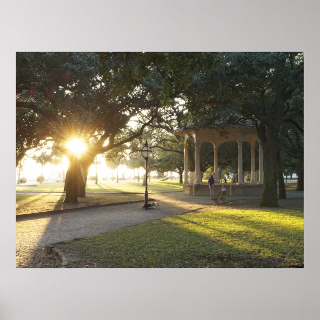 Charleston Battery Gazebo Poster (Framsidan)