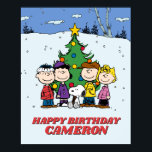 Charlie Brown och Friends Winter Birthday Poster<br><div class="desc">Önskar den där födelsedagslungen i ditt liv en Grattis på födelsedagen med den här toppen söta peanuts-skylten med hela Peanuts-gänget! Anpassa genom att lägga till ditt namn.</div>