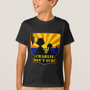 Charlie Don't Surf _ Rolig Film Premium  T Shirt