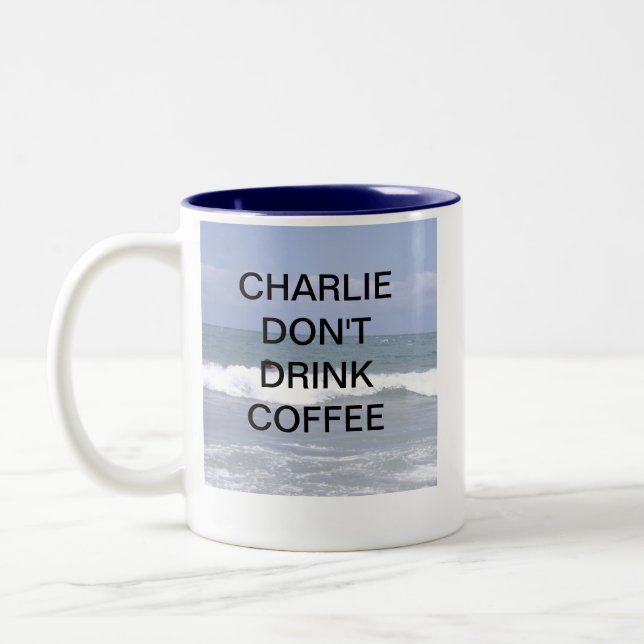 CHARLIE DRICKER INTE KAFFE Två-Tonad MUGG (Vänster)