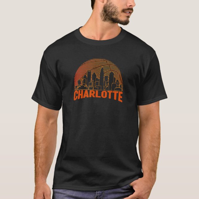 Charlotte Basketball Skyline Cityscape Retro Vinta T Shirt (Framsida)