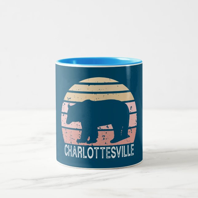Charlottesville Virginia Retro Bear Två-Tonad Mugg (Center)