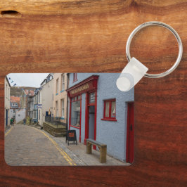 Charming Cobbled Street in Staithes Village Nyckelring