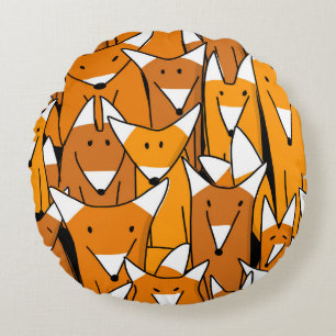 Charming Fox-familjen: Spelande djur i Mönster Rund Kudde