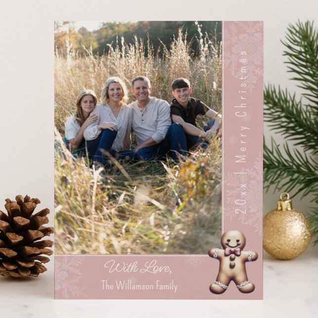 Charming Gingerbread Man | Rosa Fotokort Julkort (Pink Charming Gingerbread Man Holiday Photo Card)