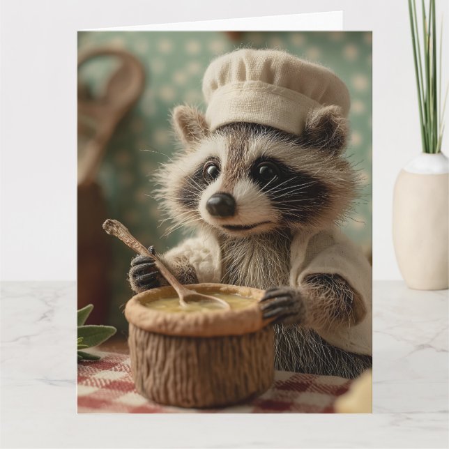 Charming och Cute Raccoon Chef Stirring a Bowl Kort (Framsida)