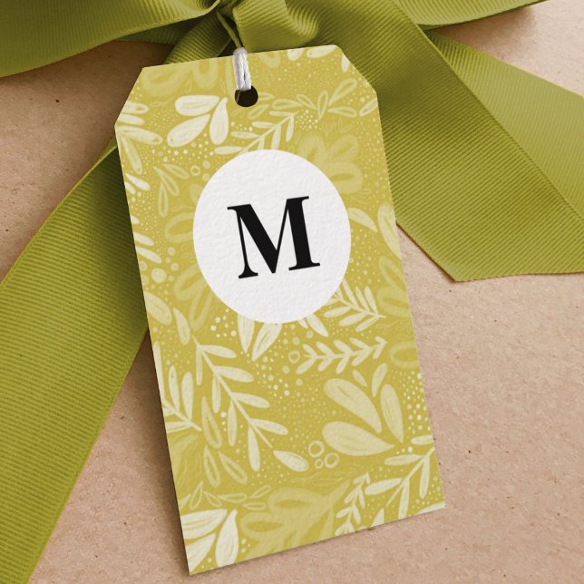 Chartreuse Bramble | Festivt botaniskt monogram Presentetikett (Watercolor botanical chartreuse yellow green bramble holiday gift tag.)