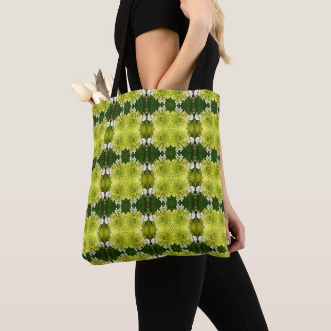Chartreuse Gröna Abstrakt Hortensia Blommor Mönste Tygkasse (Närbild)