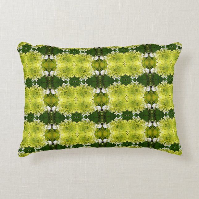Chartreuse Grönt Abstrakt Hydrangea Blooms Mönster Prydnadskudde (Framsidan)