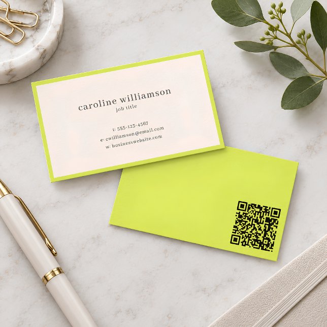 Chartreuse QR-kod Modern Minimalistisk Professione Visitkort (Skapare uppladdad)