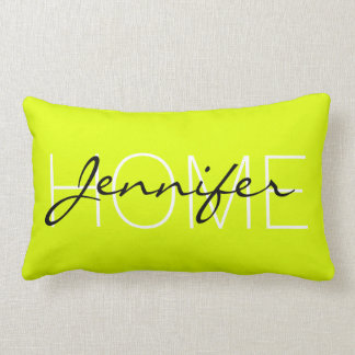 Chartreuse (traditionell) färg-monogram lumbarkudde