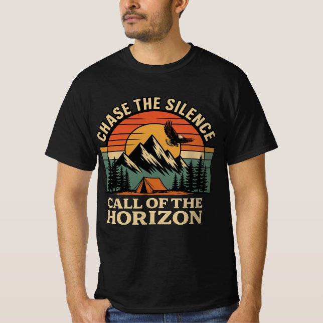 Chase the Silence - Call of the Horizon Adventure  T Shirt (Framsida)