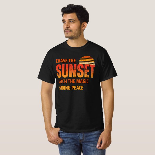 Chase the Sunset T Shirt (Hel framsida)