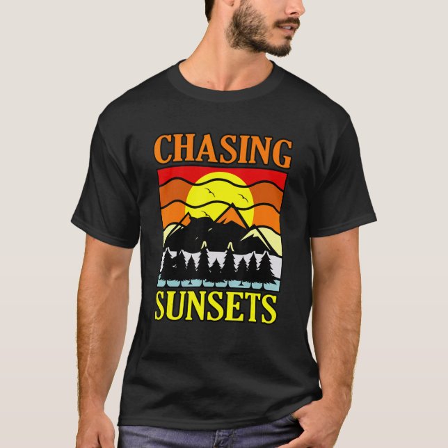 Chasing Sunset T Shirt (Framsida)