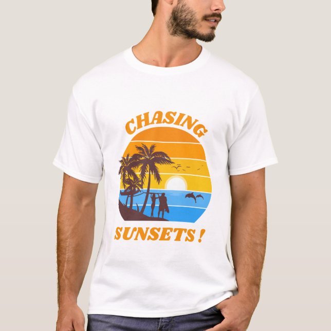 Chasing Sunset Trendig Sunset Beach Bära T Shirt (Framsida)