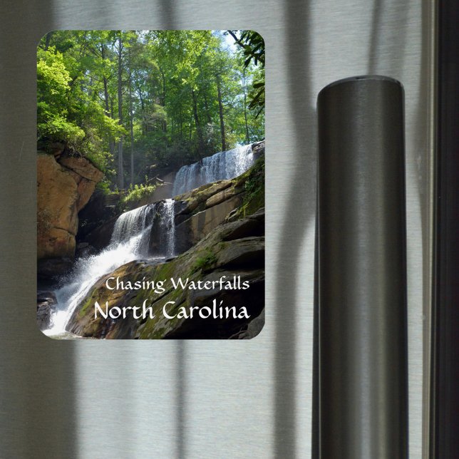 Chasing Waterfalls North Carolina Mountains Photo Magnet (Skapare uppladdad)