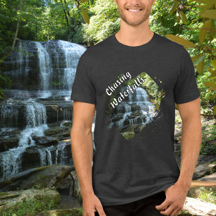 Chasing Waterfalls som förökar Äventyr T Shirt