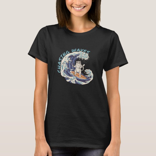 Chasing Waves Surfing Cat Cool Surfer Beach  1 T Shirt (Framsida)