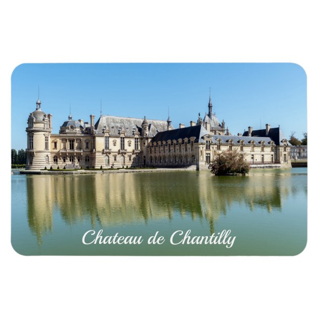 Chateau de Chantilly med eftertanke i sjö Magnet (Horisontell)