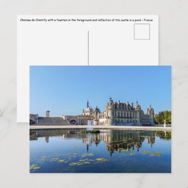 Chateau de Chantilly med spegling i en damm Vykort (Fram/baksida)
