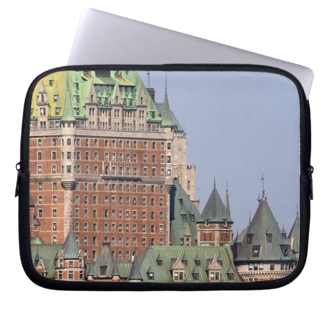Chateau Frontenac i Quebec City, Kanada. Laptop Sleeve (Framsidan)