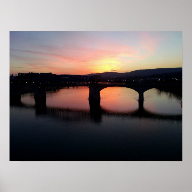 Chattanooga Sunset på Vatten Poster (Framsidan)