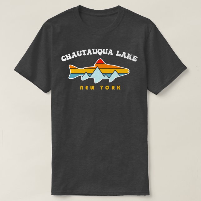 Chautauqua Sjö New York NY Retro Sunset Fishing T Shirt (Design framsida)