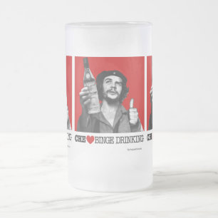Che Guevara supfest som dricker muggen Frostat Ölglas