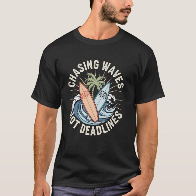 Checka ut Vinkara ej-tidsfrister, roligt surfing S T Shirt (Framsida)