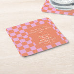 Checkerboard Rosa Orange Anpassningsbar Birthday T Underlägg Papper Kvadrat<br><div class="desc">Tacken Anpassat namn på rutnät för Roligt i modernt kontrollbord i geometrisk Födelsedagsfest Pappert Underlägg i Rosa och Orange</div>