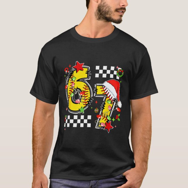 Checkered 67 Softball Santa Hat Christmas Six Seve T Shirt (Framsida)