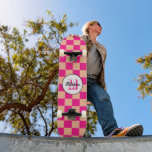Checkered peach hot pink geometric retro Monogram Mini Skateboard Bräda 18,5 Cm<br><div class="desc">Checkered peach hot pink geometric retro Monogram skateboard. Personalize Sports Equipment with your custom initial and name. 
Cool retro checker geometric square pattern design.</div>