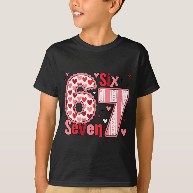 Checkered Valentine Cute Six Seven 6 7 Meme Teens  T Shirt (Framsida)