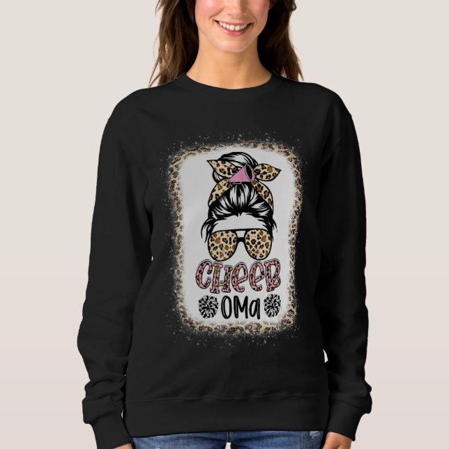 Cheer Oma Leopard Messy Bun Cheerleader Bleached T Shirt (Framsida)