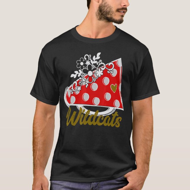 Cheer WILDCATS  Red Megaphone Heart Flower Accent T Shirt (Framsida)