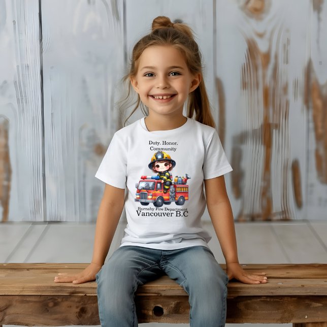 Cheerful Firefighter som kör en vibrerande brand l T Shirt (Skapare uppladdad)