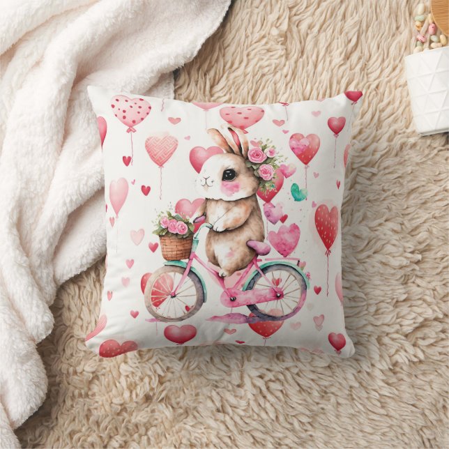 Cheerful och Romantic Bunny Rabbit på Bicycle Kudde (Filt)