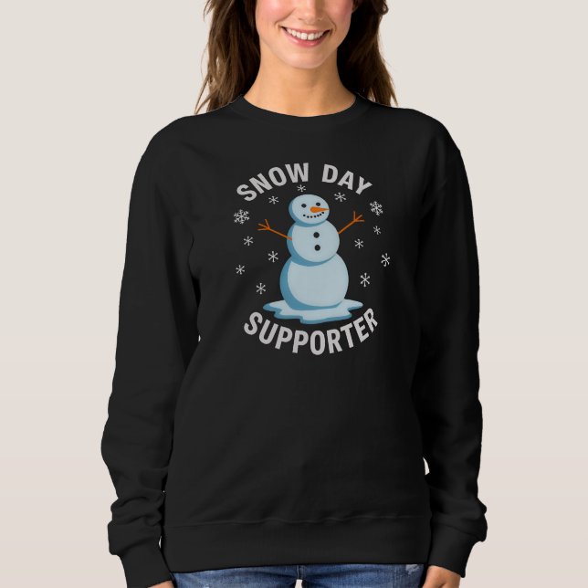 Cheerful Snow Day Supporter SnowmanT-Shirt T Shirt (Framsida)