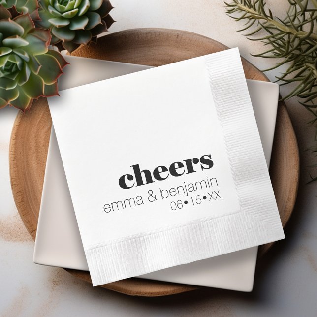 Cheers - Bride Groom Date - Modern Bröllop Pappersservett (cheers - personalized wedding napkins - modern minimal black and white)