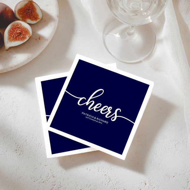 Cheers - Chic Navy Blue Calligraphy Bröllop Pappersservett (Skapare uppladdad)