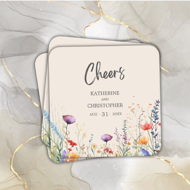Cheers Colorful Wildblomma Elegant Beige Bröllop Underlägg Papper Kvadrat (Cheers Wedding Coaster with Colorful Wildflowers in purple, orange, and red with a beige background.)