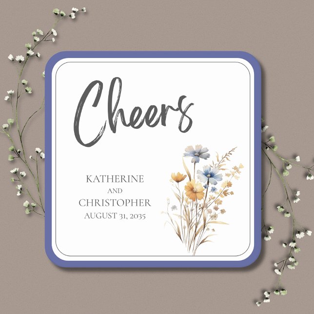 Cheers Elegant Blue Wildblomma Blommigt Bröllop Underlägg Papper Kvadrat (Cheers Blue Wildflowers Wedding Paper Coaster with blue, yellow and purple flowers.)