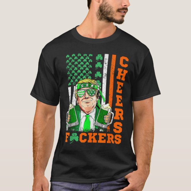 Cheers för St patricks day, lustig öl T Shirt (Framsida)